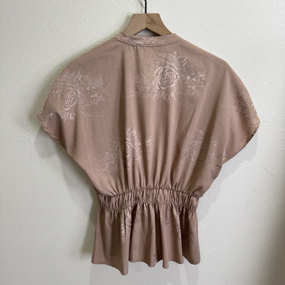 Unbranded Asian Print Floral Satin Top Womens Medium Beige Fairy Whimsy Feminine - Picture 10 of 16
